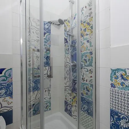 Effe 4* Naples